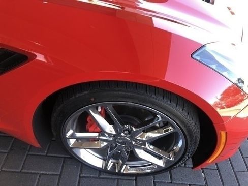 Used 2019 Chevrolet Corvette Stingray Coupe w/ 1LT image 2