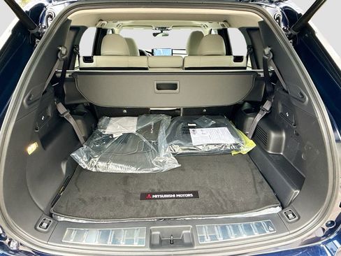 New 2026 Mitsubishi Outlander SE image 28