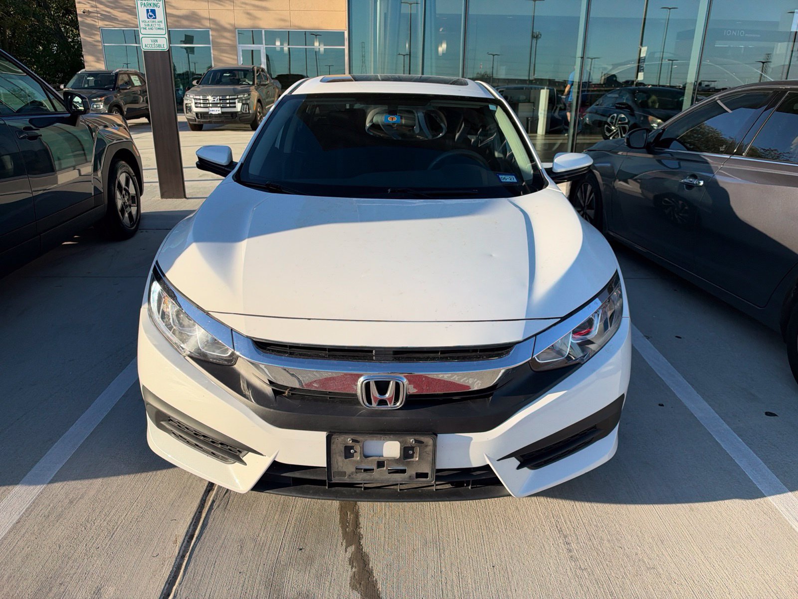 Used 2017 Honda Civic EX image 3