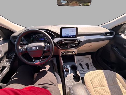 Used 2022 Ford Escape SE w/ Convenience Package FWD image 18