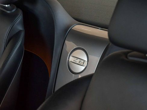 Used 2002 BMW Z8 image 32