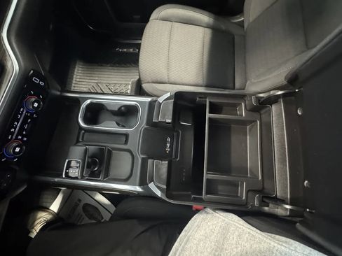 Used 2025 Chevrolet Silverado 1500 LT AWD/4WD image 37