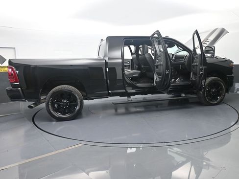 Used 2026 RAM 3500 Laramie AWD/4WD image 73