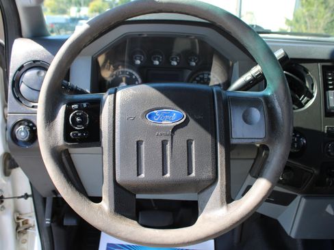 Used 2013 Ford F250 XL w/ PWR Equipment Group image 19