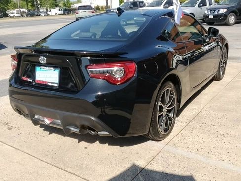 Used 2020 Toyota 86 image 4