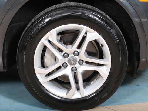 Used 2018 Audi Q5 2.0T Premium AWD/4WD image 11