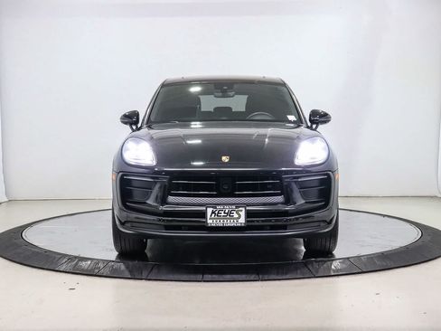 Used 2024 Porsche Macan AWD/4WD image 6