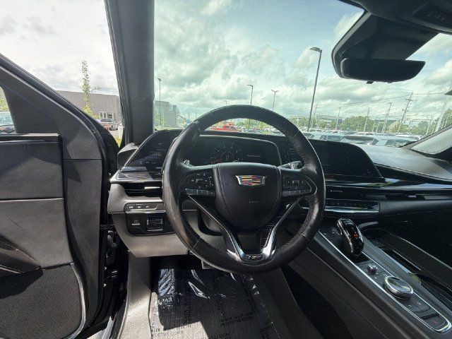 Used 2023 Cadillac Escalade V AWD/4WD image 16
