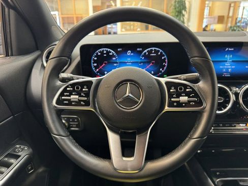 Certified 2022 Mercedes-Benz GLA 250 250 image 8