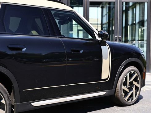 New 2027 MINI Cooper Countryman S w/ Comfort Package Max AWD/4WD image 8