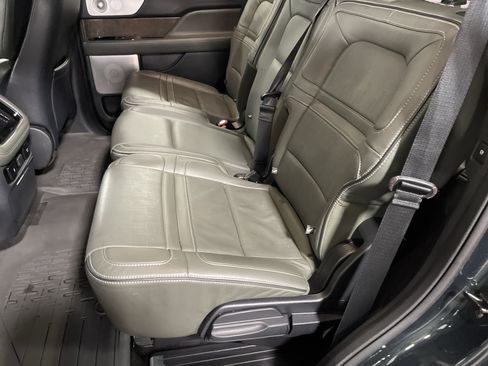 Used 2022 Lincoln Navigator Black Label image 11