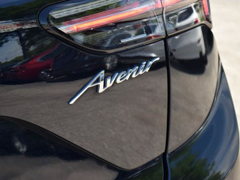 Used 2021 Buick Envision Avenir AWD/4WD image 14