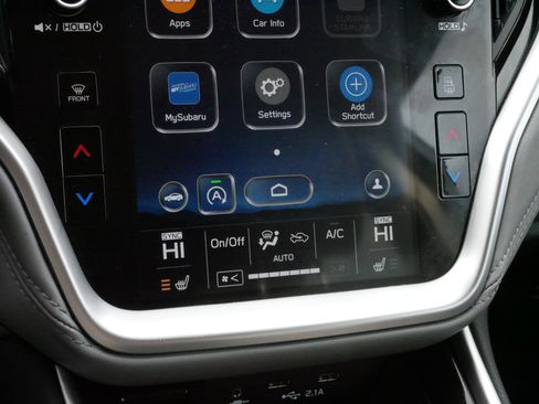 Used 2022 Subaru Outback Premium image 23