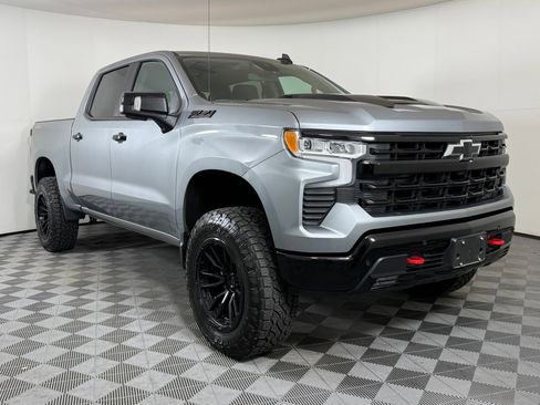 Used 2024 Chevrolet Silverado 1500 LT Trail Boss w/ LT Trail Boss Premium Package image 7