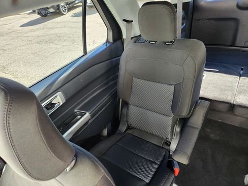 Certified 2023 Ford Explorer XLT image 16