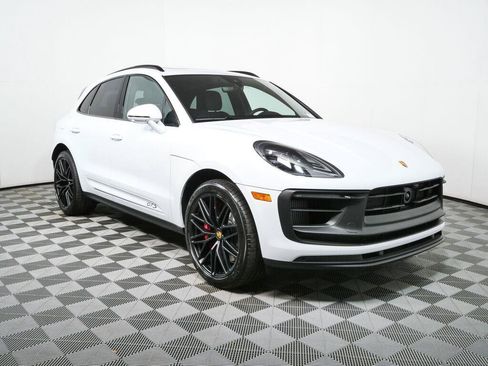 New 2026 Porsche Macan GTS AWD/4WD image 28