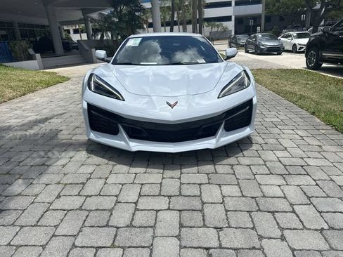 Used 2023 Chevrolet Corvette Z06 RWD image 18