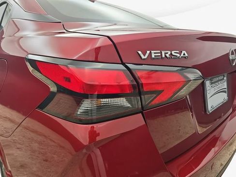 Used 2025 Nissan Versa SV w/ Trunk Package FWD image 33