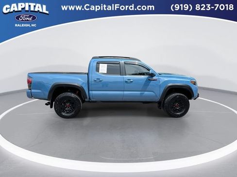 Used 2018 Toyota Tacoma TRD Pro AWD/4WD image 9