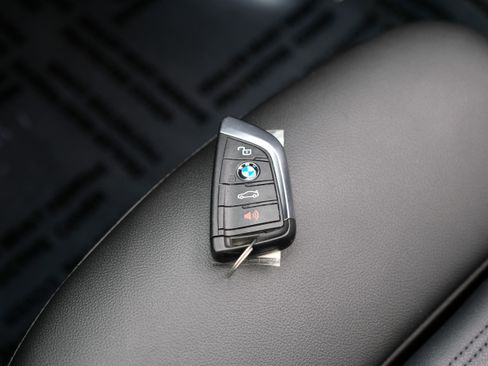 Used 2022 BMW i4 eDrive40 w/ M Sport Package RWD image 53