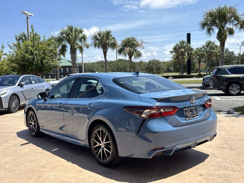 Used 2024 Toyota Camry SE FWD image 5