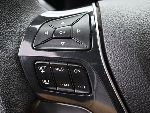 Used 2018 Ford Explorer Limited w/ Class II Trailer Tow Package image 16