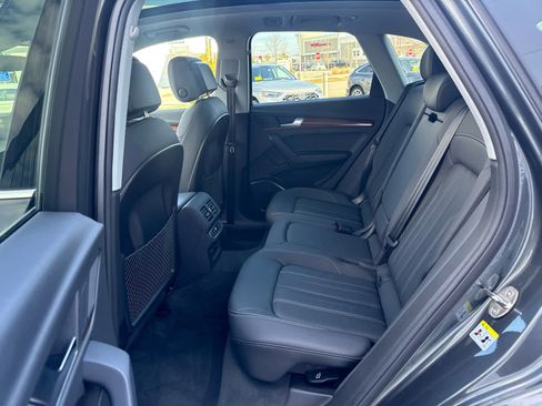 Used 2023 Audi Q5 2.0T Premium w/ Convenience Package image 17