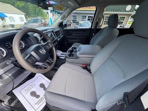 Used 2016 RAM 2500 Tradesman w/ Chrome Appearance Group image 22