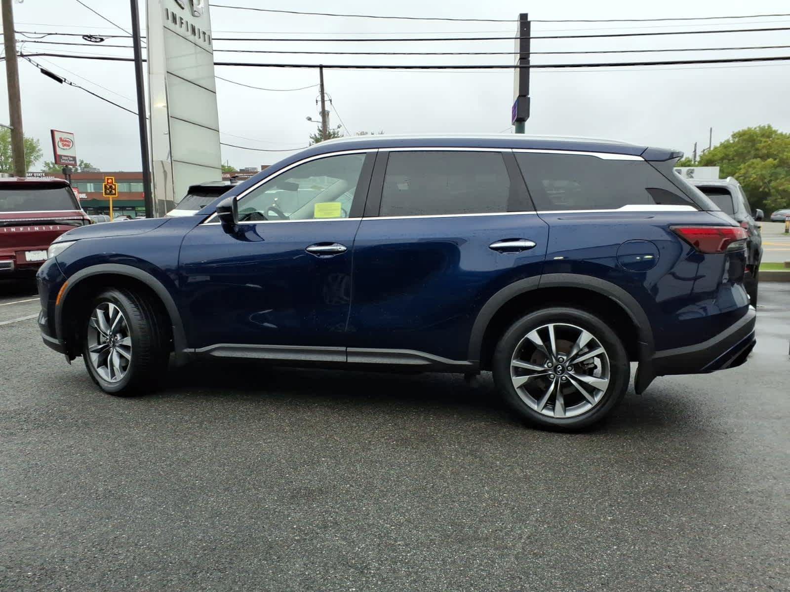 Certified 2023 INFINITI QX60 Luxe w/ Cargo Package AWD/4WD image 8