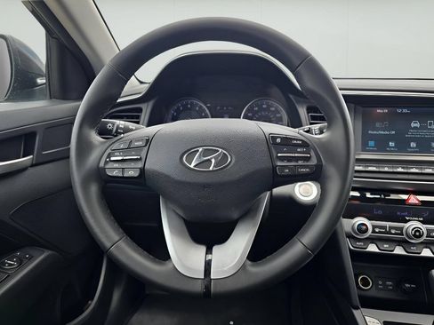 Used 2020 Hyundai Elantra Value Edition w/ Cargo Package (C1) FWD image 11