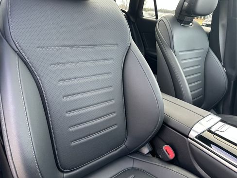 Certified 2025 Mercedes-Benz GLC 300 GLC 300 image 35