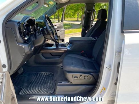 Used 2023 Chevrolet Silverado 1500 RST w/ Z71 Off-Road Package AWD/4WD image 18