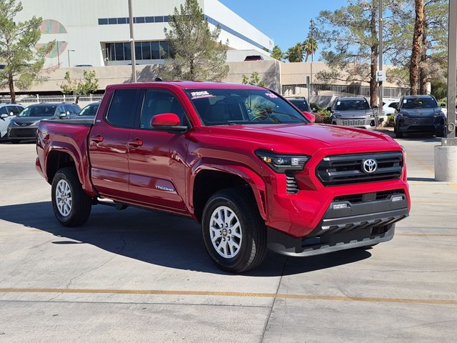 Used 2025 Toyota Tacoma SR5 AWD/4WD image 3