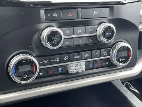 Certified 2024 Ford Expedition Max XLT image 26