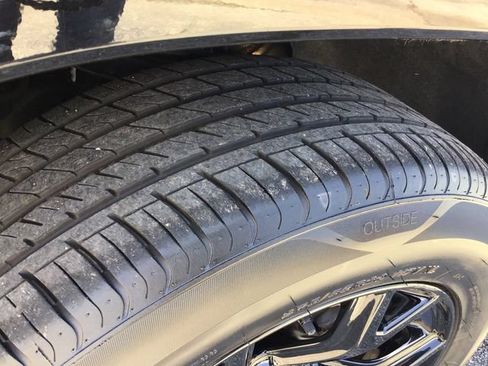 Used 2024 Jeep Wagoneer Series II AWD/4WD image 27