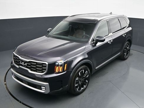 Used 2025 Kia Telluride SX w/ SX Captain's Chair Package FWD image 18