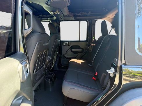 Used 2021 Jeep Wrangler Unlimited Rubicon AWD/4WD image 20