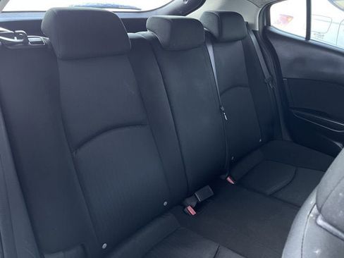 Used 2016 MAZDA MAZDA3 i Sport image 28