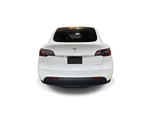Certified 2023 Tesla Model Y AWD image 5