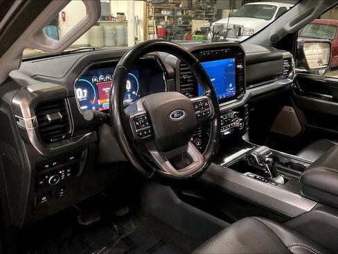 Used 2021 Ford F150 Lariat w/ Equipment Group 502A High AWD/4WD image 13