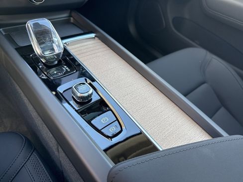 New 2026 Volvo XC60 B5 Plus w/ Protection Package Premier image 21