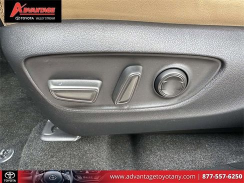 Used 2024 Toyota RAV4 XLE Premium image 21