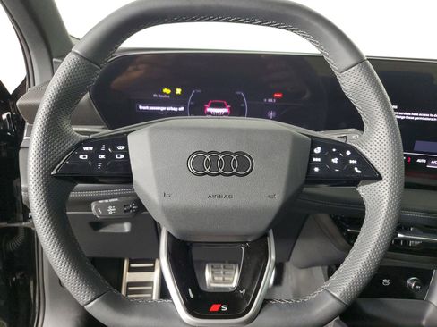 Certified 2025 Audi SQ6 e-tron Prestige w/ 21" Black Optic Wheel Package image 32