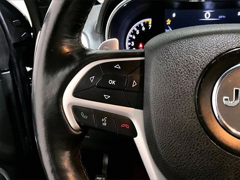 Used 2015 Jeep Grand Cherokee Overland w/ Advanced Technology Group image 11