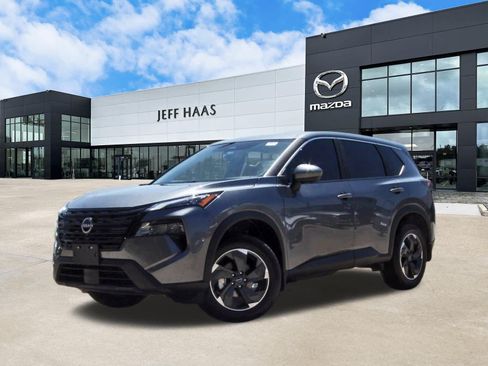 Used 2026 Nissan Rogue SV FWD image 1