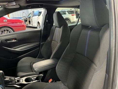 Used 2022 Toyota Corolla SE w/ SE Premium Package FWD image 23
