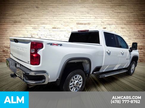 Used 2025 Chevrolet Silverado 2500 LT w/ Convenience Package AWD/4WD image 12