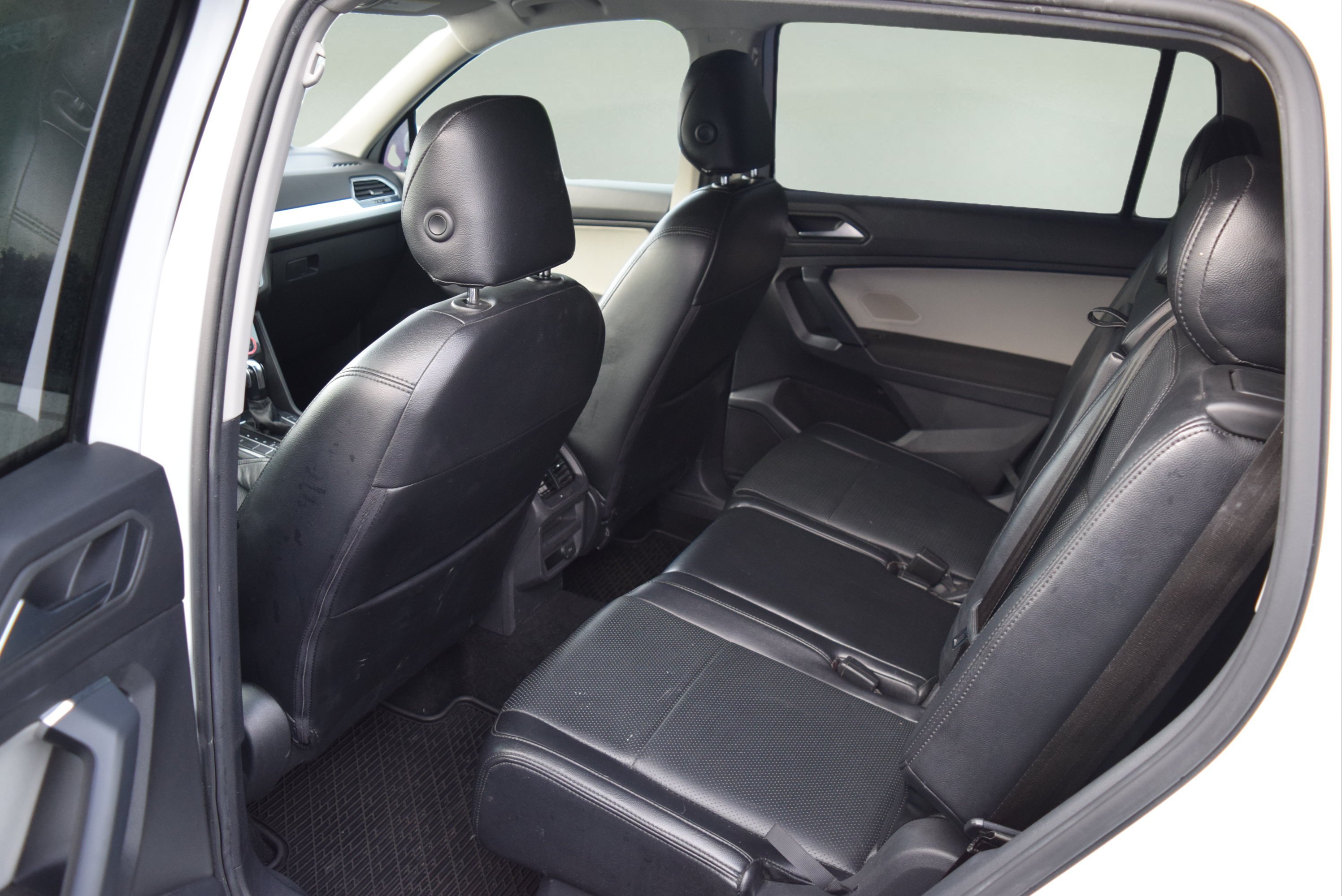 Used 2019 Volkswagen Tiguan S w/ 3rd Row Seat Package AWD/4WD image 8