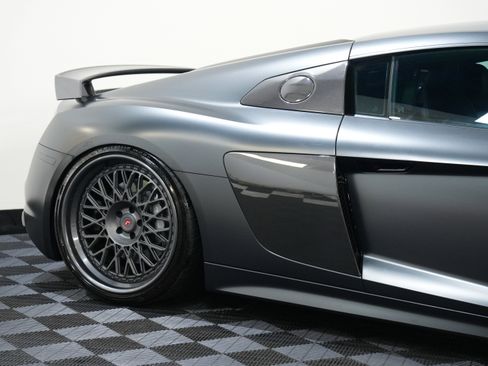 Used 2017 Audi R8 V10 plus image 13