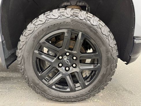 Used 2021 Chevrolet Silverado 1500 LT Trail Boss image 21